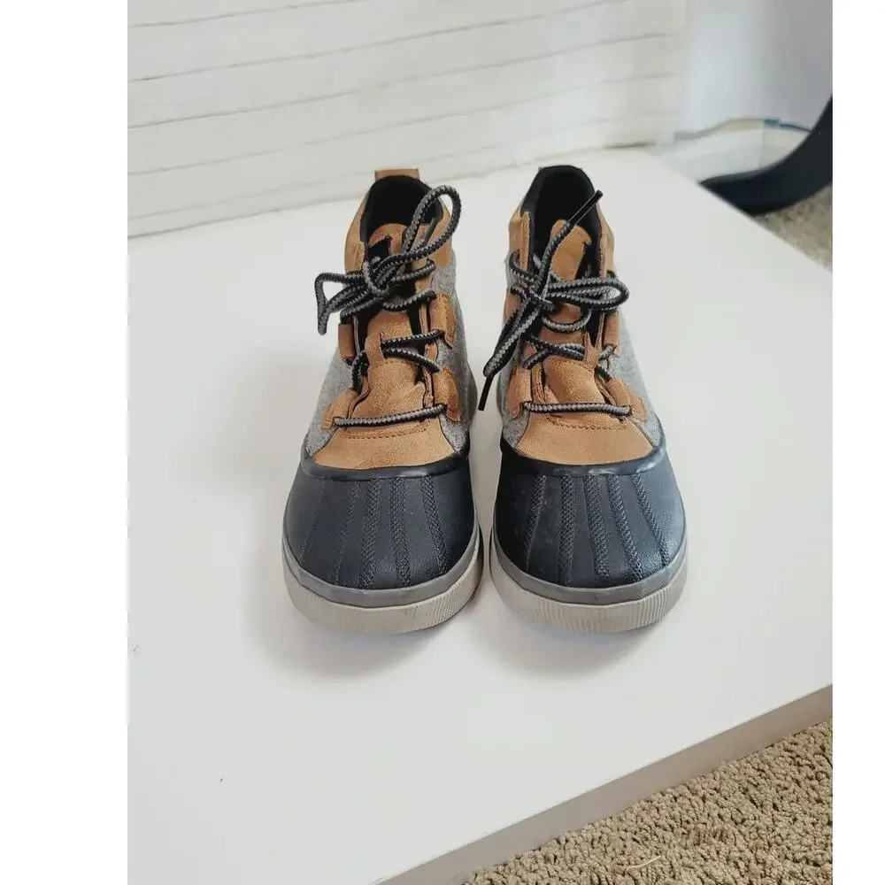 SOREL Out N About IV Classic Waterproof Duck Boot in Cognac/Grey/Blk, sz 8.5